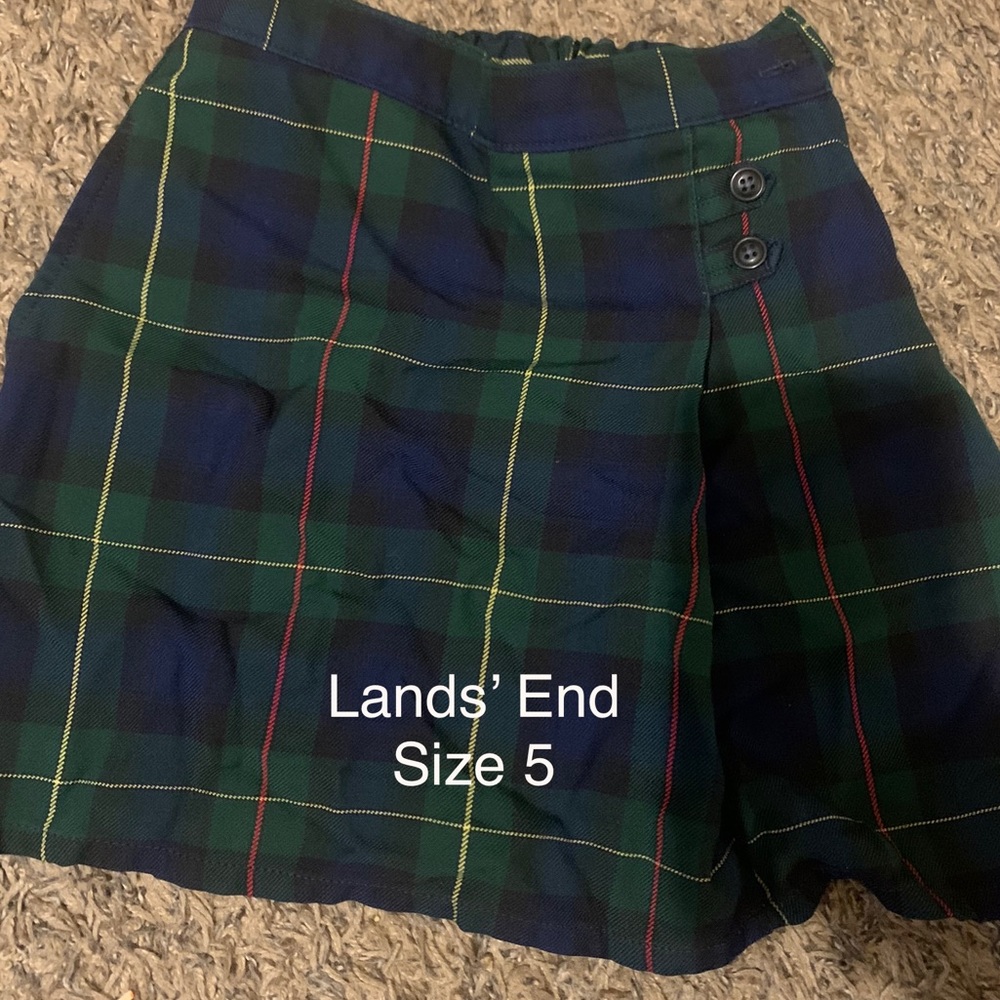 Girls’ Lands’ End school uniform skirt (not skort) - size 5